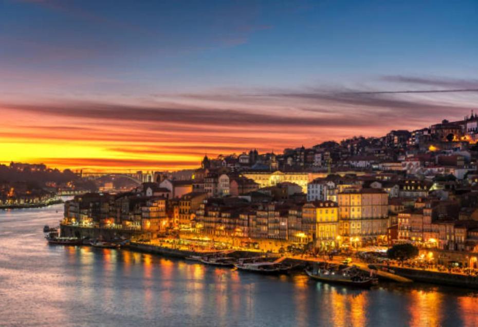 Sublime Downtown Retreat By Elsa Apartment Porto Exterior photo